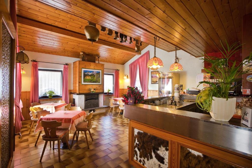 Albergo Negritella Borgo Valsugana Exterior photo